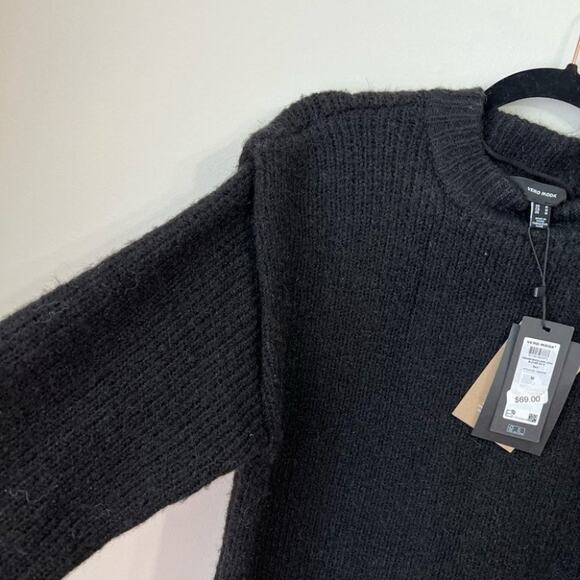 Vero Moda Black Daisy Wide Shoulder Sweater Size Medium - Picture 4 of 5